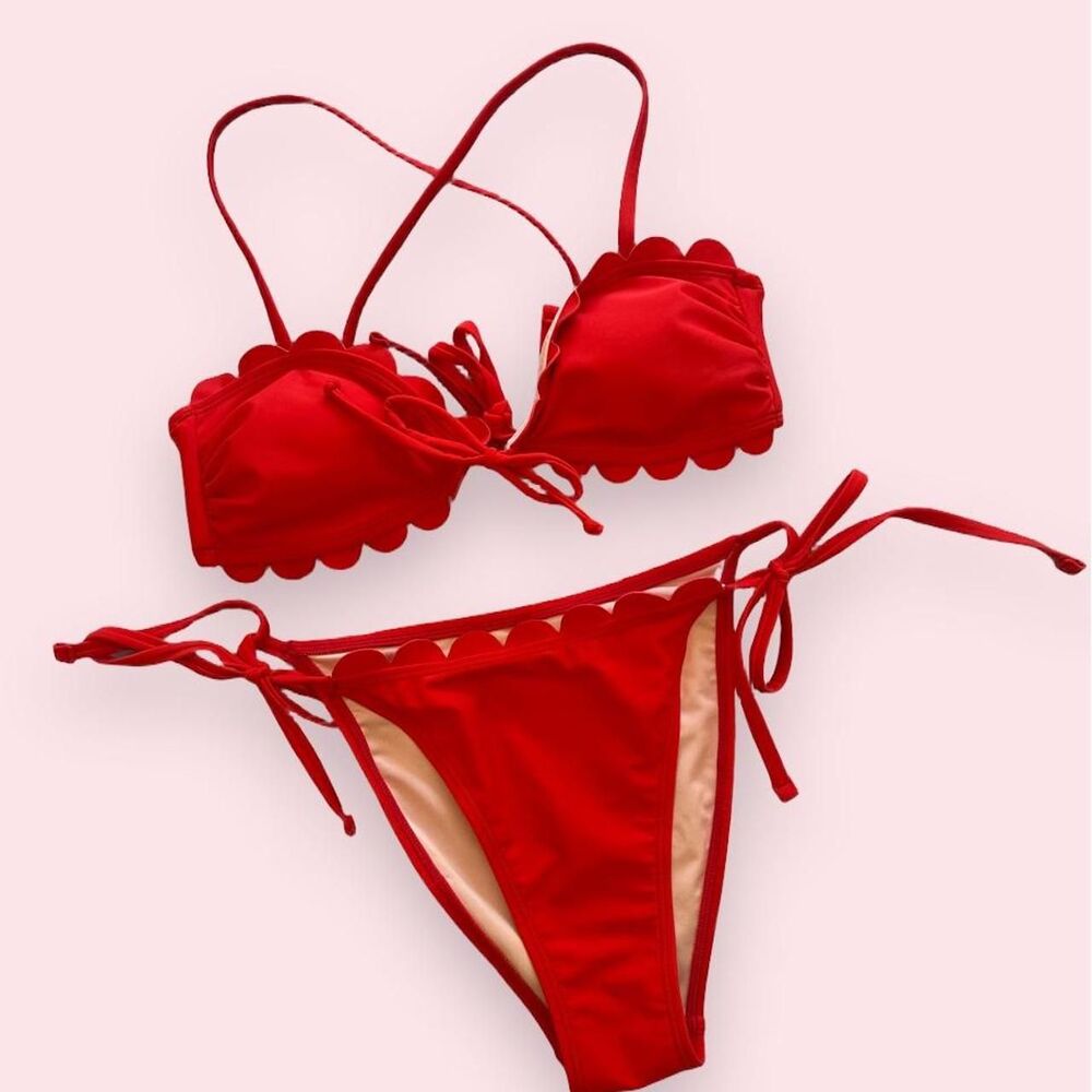 NWOT Cupshe red scalloped bikini set size S